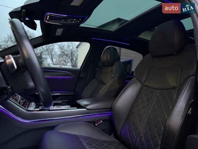 Чорний Ауді A8, об'ємом двигуна 0 л та пробігом 105 тис. км за 48500 $, фото 19 на Automoto.ua