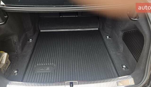 Черный Ауди А8, объемом двигателя 3.99 л и пробегом 60 тыс. км за 53000 $, фото 18 на Automoto.ua