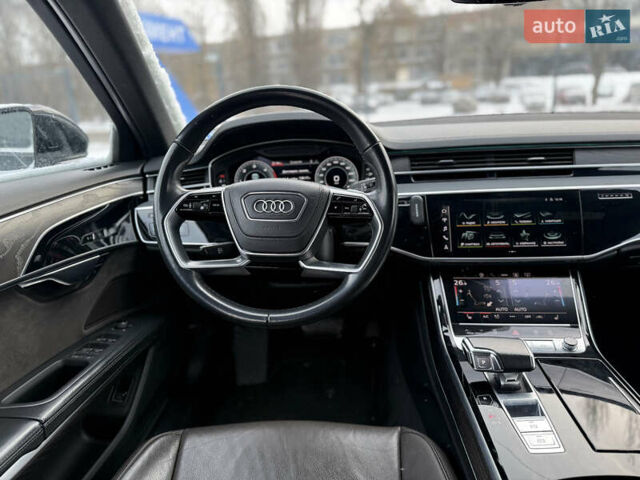 Черный Ауди А8, объемом двигателя 3 л и пробегом 173 тыс. км за 49999 $, фото 5 на Automoto.ua