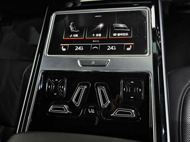 Чорний Ауді A8, об'ємом двигуна 0 л та пробігом 63 тис. км за 37356 $, фото 16 на Automoto.ua