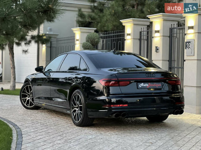 Черный Ауди А8, объемом двигателя 3.99 л и пробегом 46 тыс. км за 75000 $, фото 12 на Automoto.ua