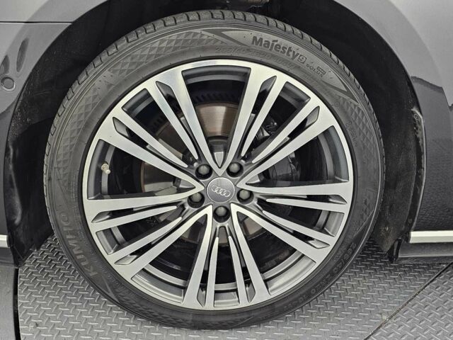 Чорний Ауді A8, об'ємом двигуна 0 л та пробігом 63 тис. км за 37356 $, фото 4 на Automoto.ua