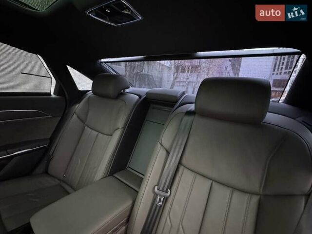 Чорний Ауді A8, об'ємом двигуна 3 л та пробігом 78 тис. км за 62500 $, фото 73 на Automoto.ua