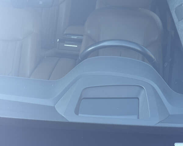 Чорний Ауді A8, об'ємом двигуна 3.99 л та пробігом 111 тис. км за 55700 $, фото 28 на Automoto.ua