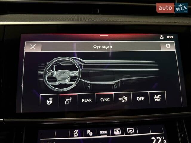 Ауди А8 2021 в Киеве на Automoto.ua Черный Ауди А8, объемом двигателя 2.97 л и пробегом 98 тыс. км за 64999 $, фото 45 на Automoto.ua