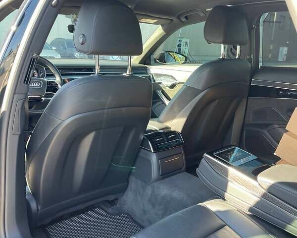 Чорний Ауді A8, об'ємом двигуна 2.97 л та пробігом 56 тис. км за 57700 $, фото 10 на Automoto.ua
