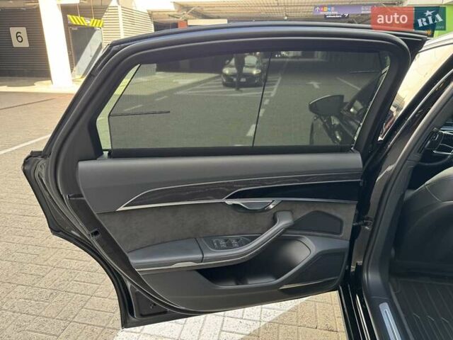 Ауди А8 2021 в Киеве на Automoto.ua Черный Ауди А8, объемом двигателя 2.97 л и пробегом 98 тыс. км за 67500 $, фото 39 на Automoto.ua