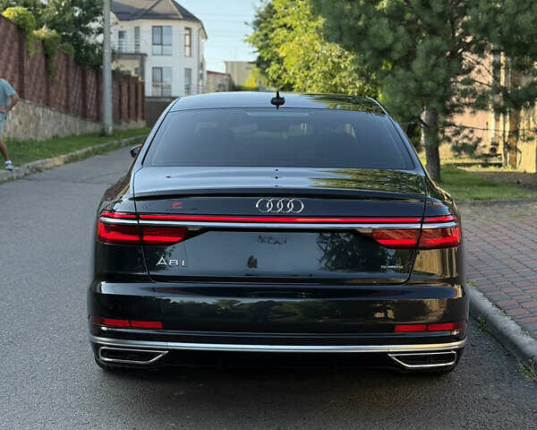 Чорний Ауді A8, об'ємом двигуна 3.99 л та пробігом 111 тис. км за 55700 $, фото 10 на Automoto.ua