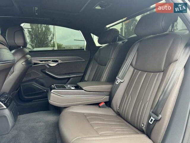 Чорний Ауді A8, об'ємом двигуна 2.97 л та пробігом 102 тис. км за 58500 $, фото 17 на Automoto.ua