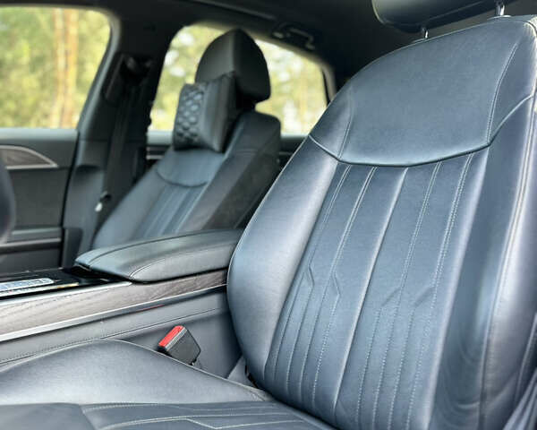 Чорний Ауді A8, об'ємом двигуна 2.97 л та пробігом 98 тис. км за 57900 $, фото 13 на Automoto.ua