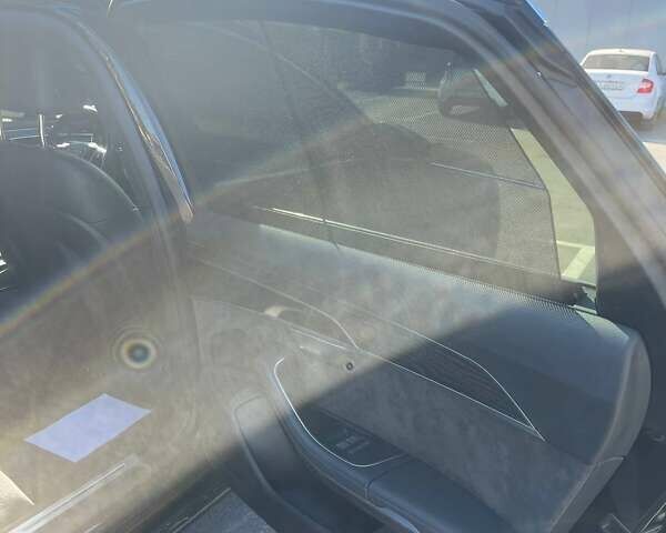 Чорний Ауді A8, об'ємом двигуна 2.97 л та пробігом 56 тис. км за 57700 $, фото 19 на Automoto.ua