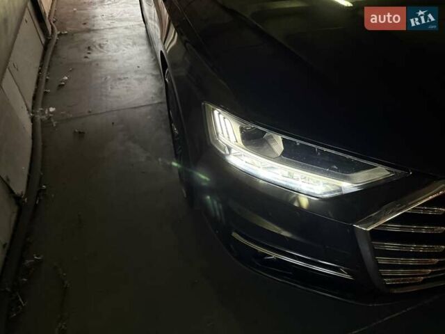 Чорний Ауді A8, об'ємом двигуна 2.97 л та пробігом 65 тис. км за 61222 $, фото 4 на Automoto.ua