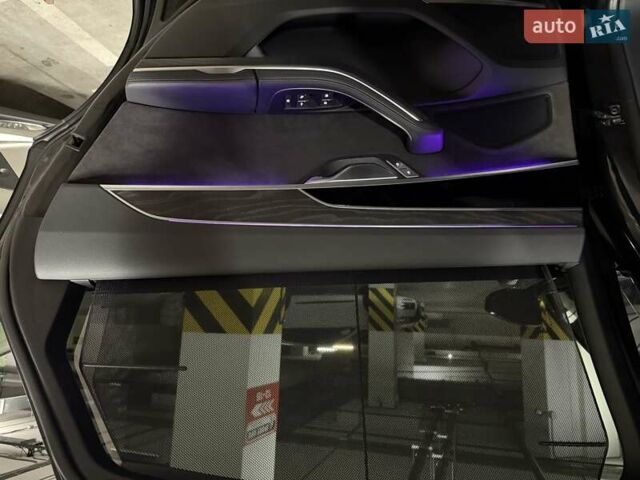 Ауди А8 2021 в Киеве на Automoto.ua Черный Ауди А8, объемом двигателя 2.97 л и пробегом 98 тыс. км за 64999 $, фото 67 на Automoto.ua