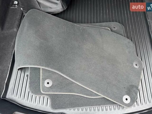 Чорний Ауді A8, об'ємом двигуна 3 л та пробігом 78 тис. км за 62500 $, фото 20 на Automoto.ua