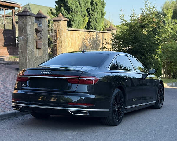 Чорний Ауді A8, об'ємом двигуна 3.99 л та пробігом 111 тис. км за 55700 $, фото 11 на Automoto.ua