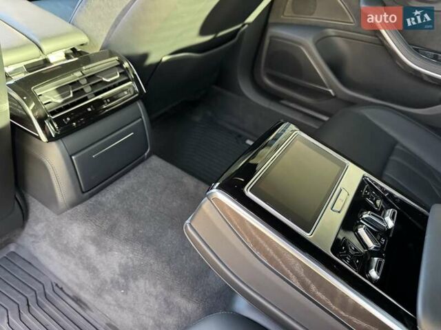 Ауди А8 2021 в Львове на Automoto.ua Черный Ауди А8, объемом двигателя 2.97 л и пробегом 87 тыс. км за 60000 $, фото 11 на Automoto.ua