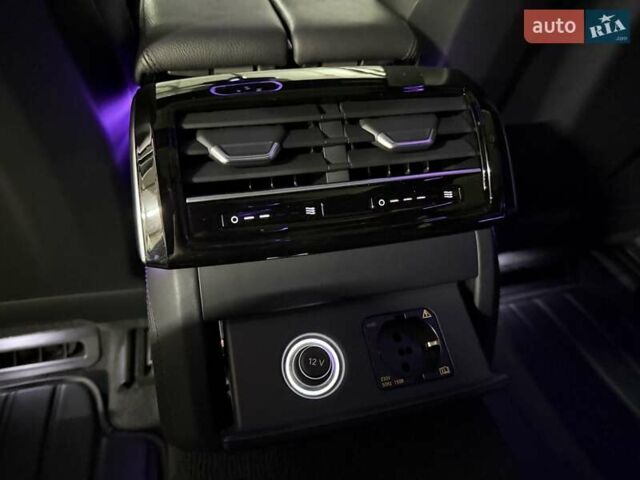 Ауди А8 2021 в Киеве на Automoto.ua Черный Ауди А8, объемом двигателя 2.97 л и пробегом 98 тыс. км за 64999 $, фото 61 на Automoto.ua