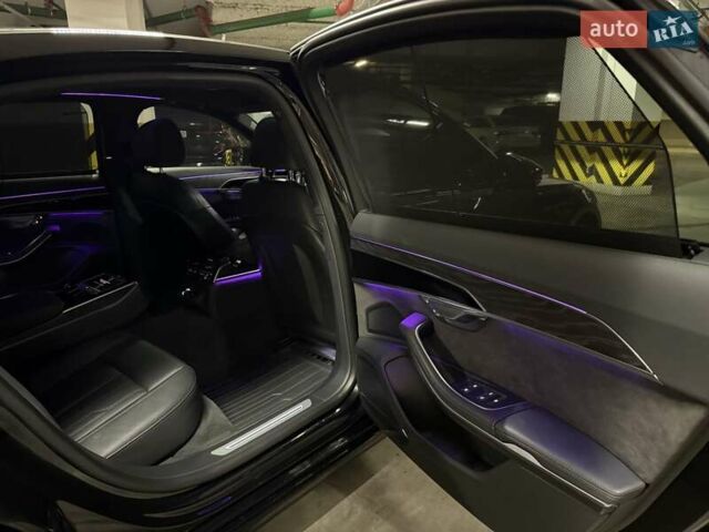 Ауди А8 2021 в Киеве на Automoto.ua Черный Ауди А8, объемом двигателя 2.97 л и пробегом 98 тыс. км за 64999 $, фото 66 на Automoto.ua