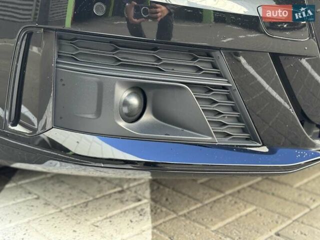 Ауди А8 2021 в Киеве на Automoto.ua Черный Ауди А8, объемом двигателя 2.97 л и пробегом 98 тыс. км за 67500 $, фото 16 на Automoto.ua