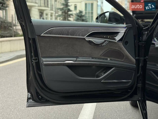Чорний Ауді A8, об'ємом двигуна 2.97 л та пробігом 160 тис. км за 55000 $, фото 46 на Automoto.ua
