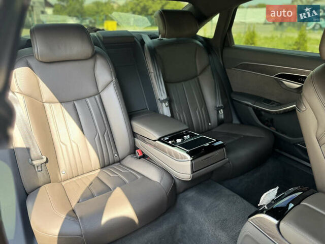 Черный Ауди А8, объемом двигателя 2.97 л и пробегом 43 тыс. км за 65000 $, фото 11 на Automoto.ua