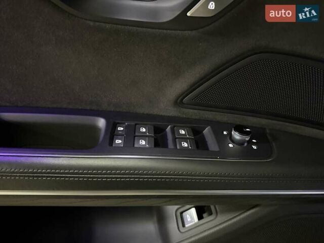 Ауди А8 2021 в Киеве на Automoto.ua Черный Ауди А8, объемом двигателя 2.97 л и пробегом 98 тыс. км за 64999 $, фото 25 на Automoto.ua