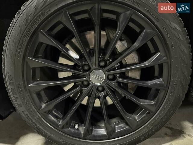 Ауди А8 2021 в Киеве на Automoto.ua Черный Ауди А8, объемом двигателя 2.97 л и пробегом 98 тыс. км за 64999 $, фото 6 на Automoto.ua