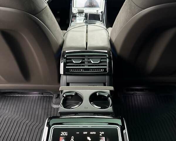 Чорний Ауді A8, об'ємом двигуна 3 л та пробігом 78 тис. км за 62500 $, фото 79 на Automoto.ua