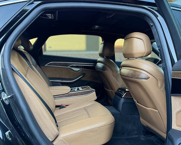 Чорний Ауді A8, об'ємом двигуна 3.99 л та пробігом 111 тис. км за 55700 $, фото 33 на Automoto.ua