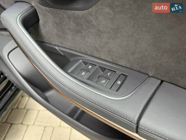Ауди А8 2021 в Киеве на Automoto.ua Черный Ауди А8, объемом двигателя 4 л и пробегом 21 тыс. км за 88888 $, фото 20 на Automoto.ua