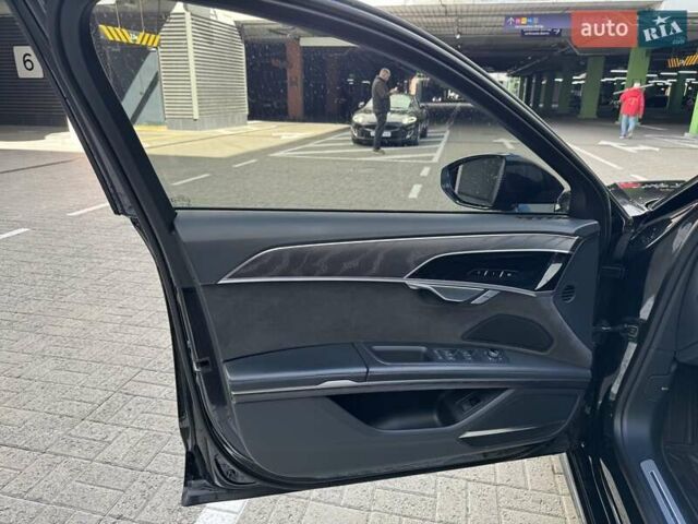 Ауди А8 2021 в Киеве на Automoto.ua Черный Ауди А8, объемом двигателя 2.97 л и пробегом 98 тыс. км за 67500 $, фото 17 на Automoto.ua
