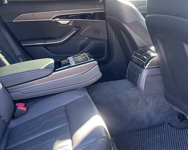 Чорний Ауді A8, об'ємом двигуна 2.97 л та пробігом 56 тис. км за 57700 $, фото 21 на Automoto.ua