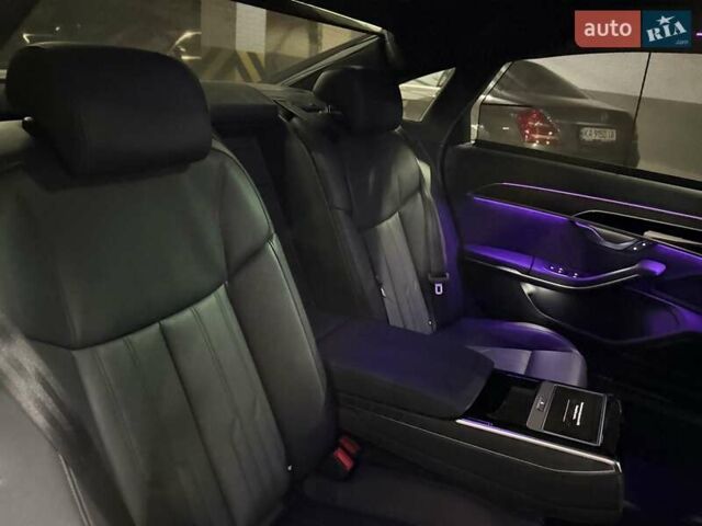 Ауди А8 2021 в Киеве на Automoto.ua Черный Ауди А8, объемом двигателя 2.97 л и пробегом 98 тыс. км за 64999 $, фото 69 на Automoto.ua