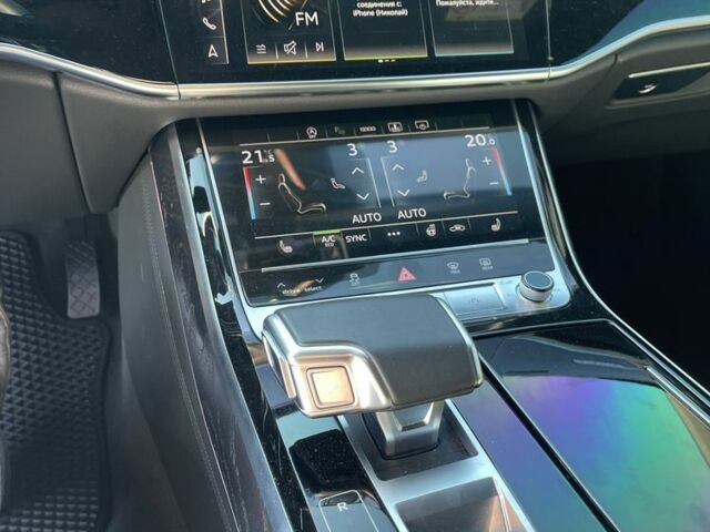 Черный Ауди А8, объемом двигателя 2.97 л и пробегом 55 тыс. км за 57000 $, фото 6 на Automoto.ua