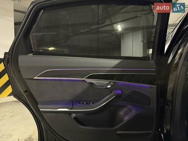 Ауди А8 2021 в Киеве на Automoto.ua Черный Ауди А8, объемом двигателя 2.97 л и пробегом 98 тыс. км за 64999 $, фото 53 на Automoto.ua