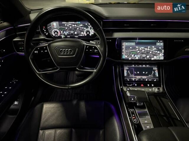 Ауди А8 2021 в Киеве на Automoto.ua Черный Ауди А8, объемом двигателя 2.97 л и пробегом 98 тыс. км за 64999 $, фото 32 на Automoto.ua