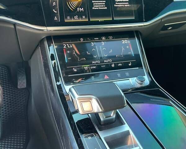 Чорний Ауді A8, об'ємом двигуна 2.97 л та пробігом 56 тис. км за 57700 $, фото 9 на Automoto.ua