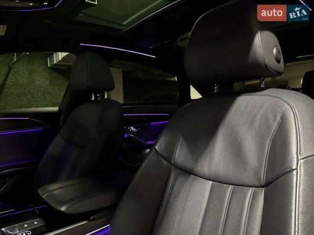 Ауди А8 2021 в Киеве на Automoto.ua Черный Ауди А8, объемом двигателя 2.97 л и пробегом 98 тыс. км за 64999 $, фото 31 на Automoto.ua