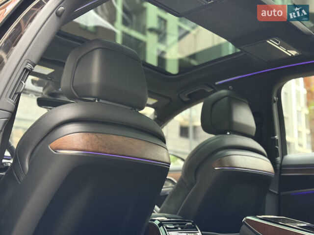 Ауди А8 2021 в Киеве на Automoto.ua Черный Ауди А8, объемом двигателя 4 л и пробегом 21 тыс. км за 88888 $, фото 18 на Automoto.ua