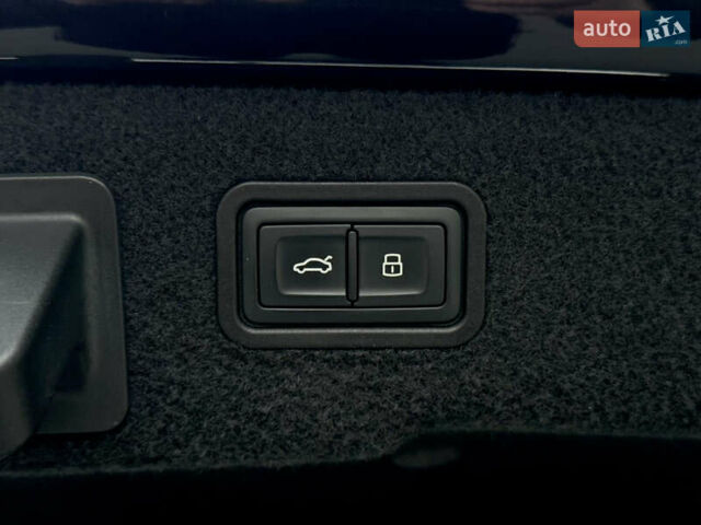 Чорний Ауді A8, об'ємом двигуна 2.97 л та пробігом 160 тис. км за 55000 $, фото 58 на Automoto.ua