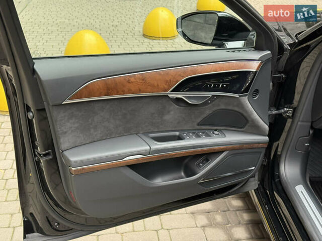 Ауди А8 2021 в Киеве на Automoto.ua Черный Ауди А8, объемом двигателя 4 л и пробегом 21 тыс. км за 88888 $, фото 7 на Automoto.ua
