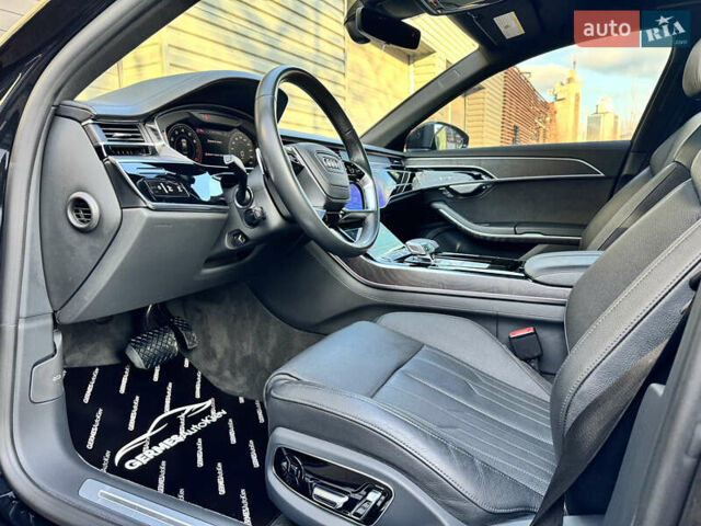 Черный Ауди А8, объемом двигателя 3 л и пробегом 56 тыс. км за 66900 $, фото 19 на Automoto.ua