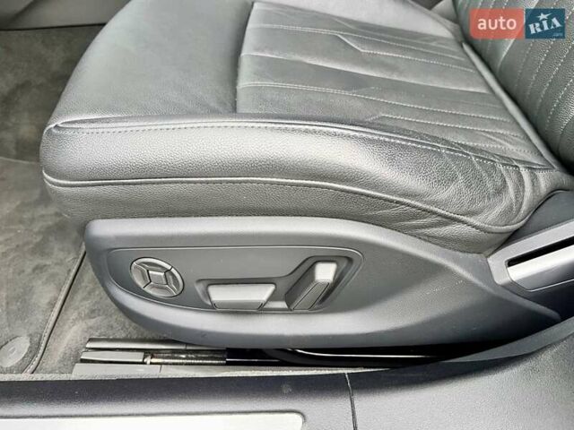 Черный Ауди А8, объемом двигателя 2.97 л и пробегом 62 тыс. км за 82999 $, фото 19 на Automoto.ua