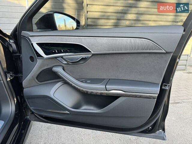 Черный Ауди А8, объемом двигателя 3 л и пробегом 56 тыс. км за 66900 $, фото 33 на Automoto.ua