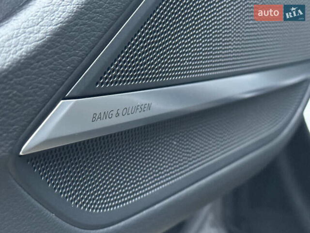 Черный Ауди А8, объемом двигателя 3 л и пробегом 5 тыс. км за 84999 $, фото 44 на Automoto.ua