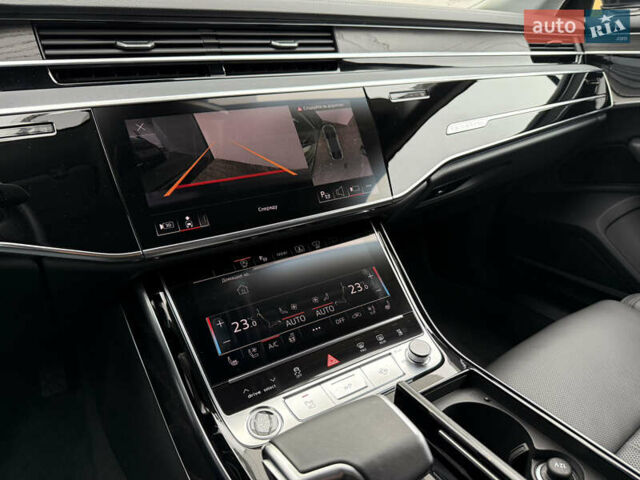 Черный Ауди А8, объемом двигателя 3 л и пробегом 13 тыс. км за 86500 $, фото 56 на Automoto.ua