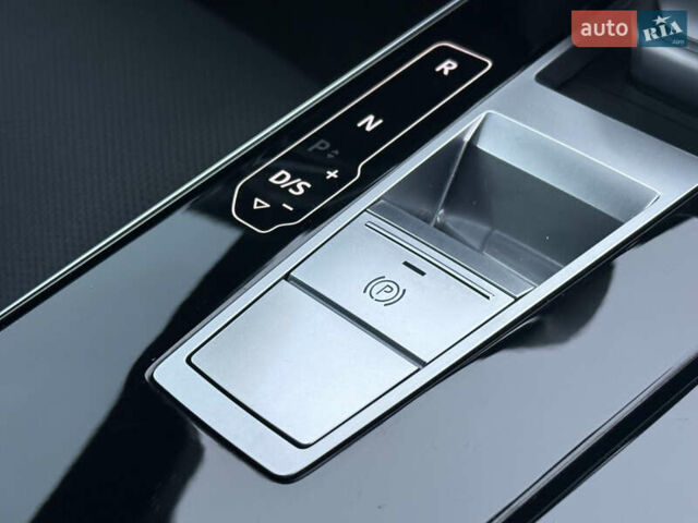 Черный Ауди А8, объемом двигателя 3 л и пробегом 5 тыс. км за 84999 $, фото 71 на Automoto.ua