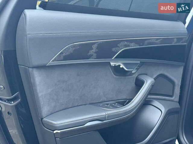 Черный Ауди А8, объемом двигателя 3 л и пробегом 5 тыс. км за 84999 $, фото 49 на Automoto.ua