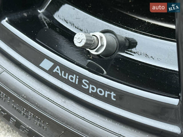 Черный Ауди А8, объемом двигателя 3 л и пробегом 5 тыс. км за 84999 $, фото 24 на Automoto.ua