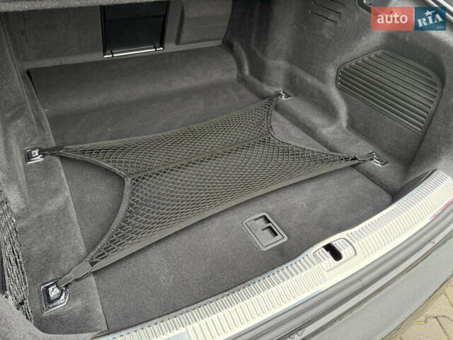 Черный Ауди А8, объемом двигателя 3 л и пробегом 13 тыс. км за 86500 $, фото 66 на Automoto.ua